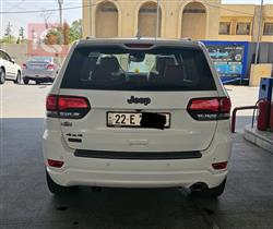 جیپ گراند شیرۆکی